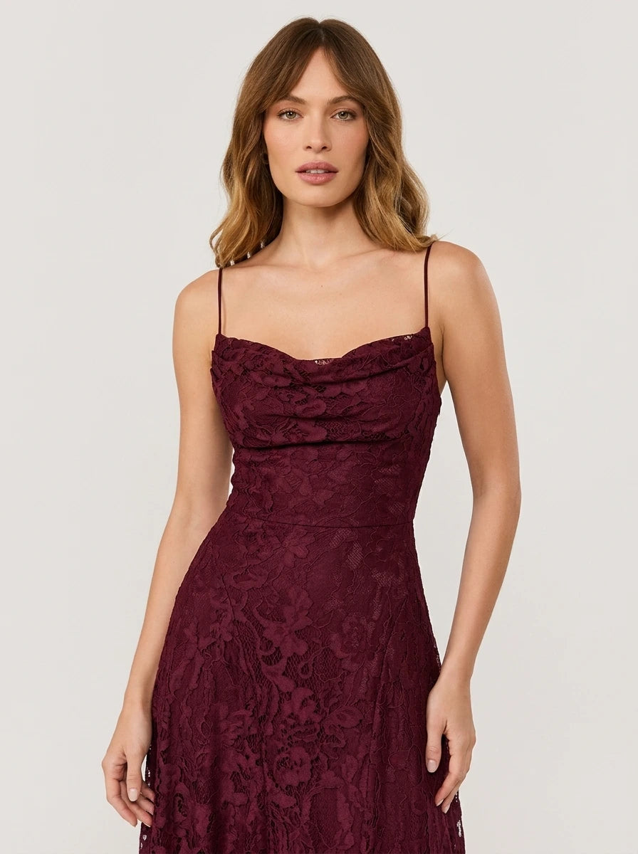 Elegant red occasion dress with textured jacquard fabric