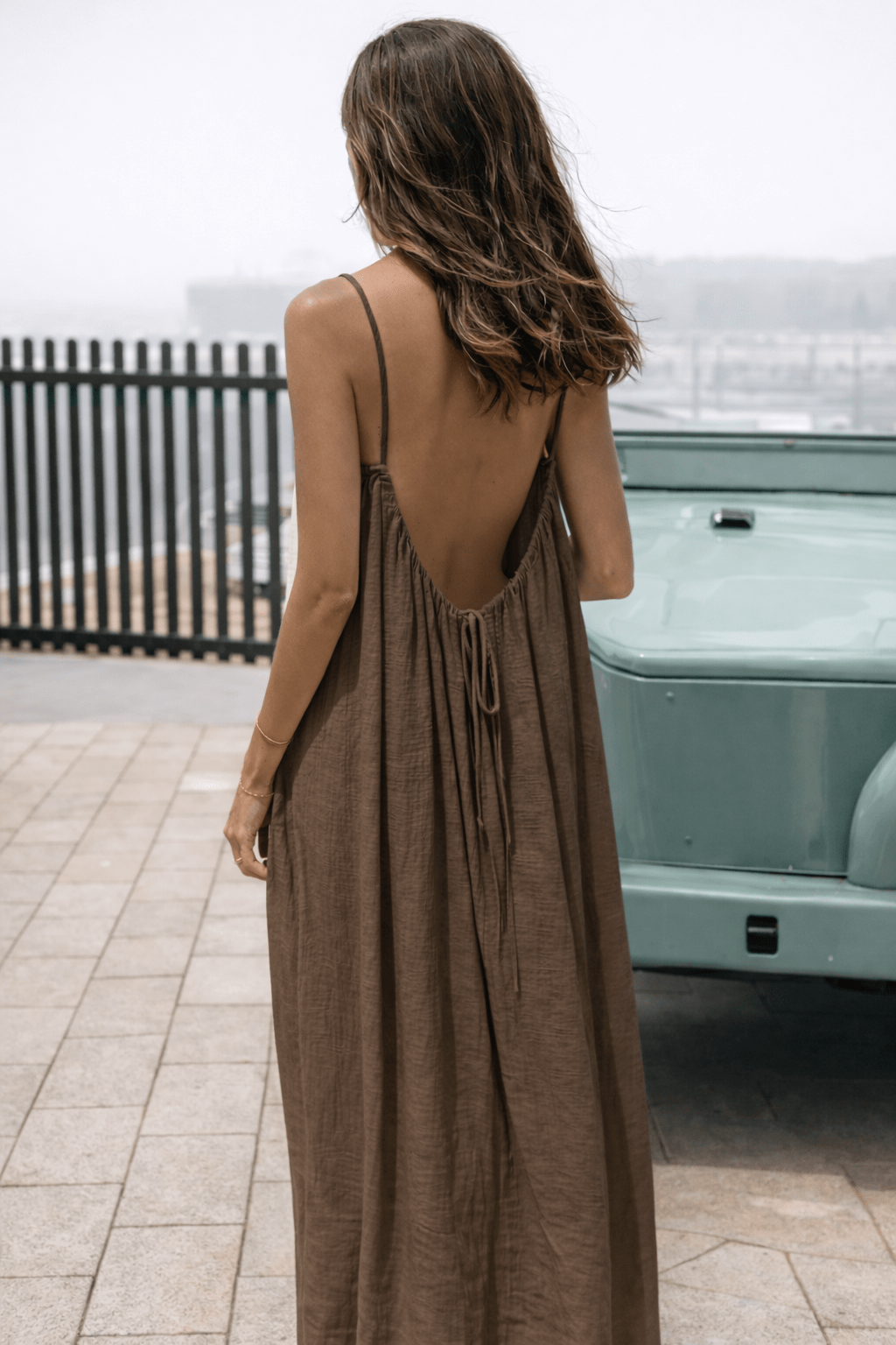 Rückenfreies Maxikleid