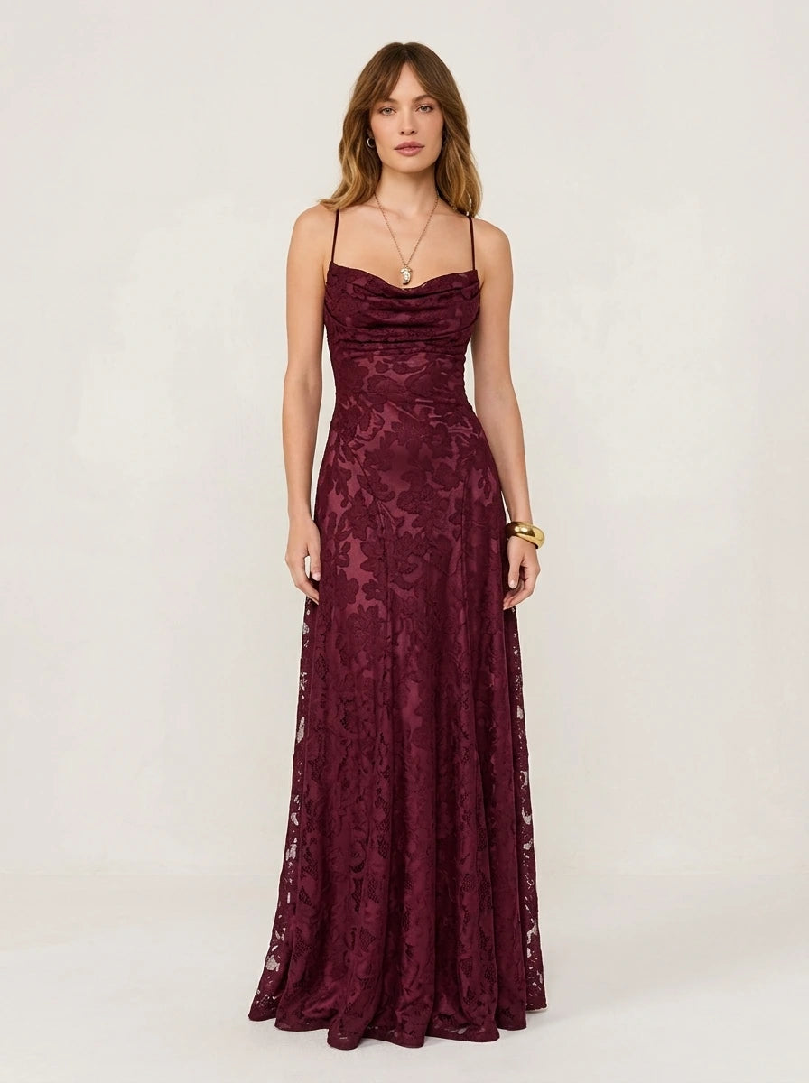 Elegant red occasion dress with textured jacquard fabric